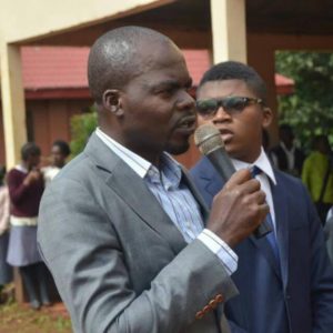 CHRONIQUE DE MAXIMIN SUR LA PSYCHO-SITUATION POLITIQUE AU CAMEROUN